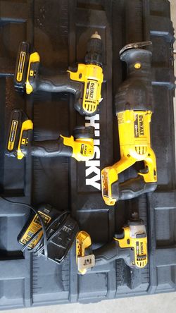 drill ,inpact, light , saw saw 3 batteries and charger