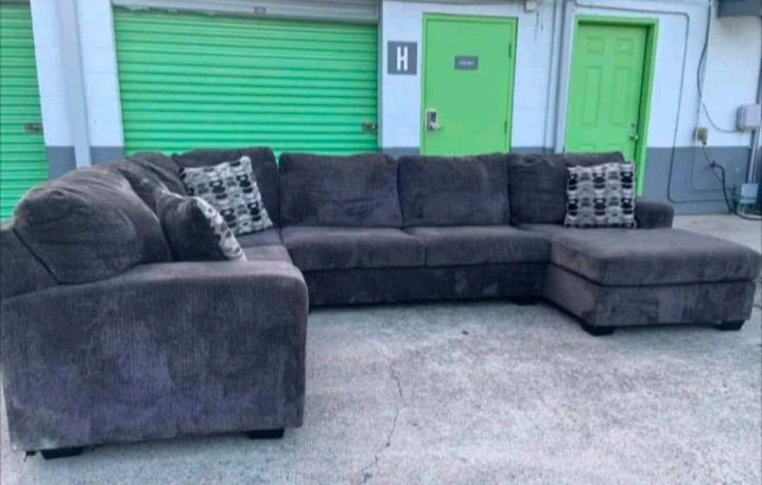 Sectional couch Upgraded