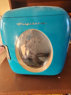 Frigidaire , Mini Fridge