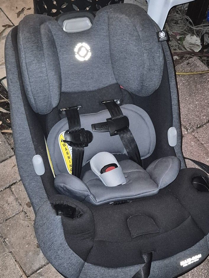 Maxi Cosi Pria All In One Convertible Car Seat