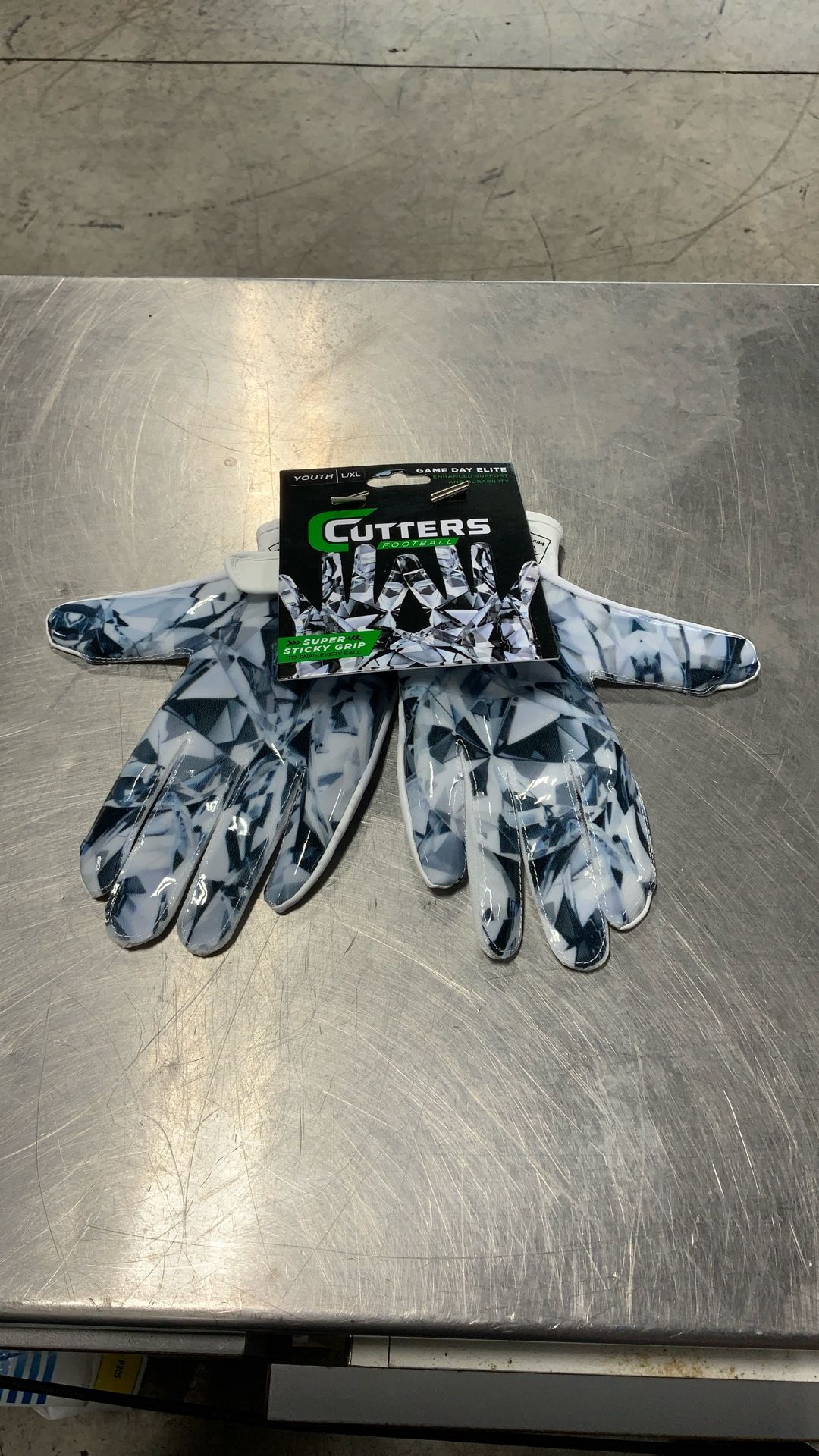 Cutters Football Gloves Youth Size L/ XL