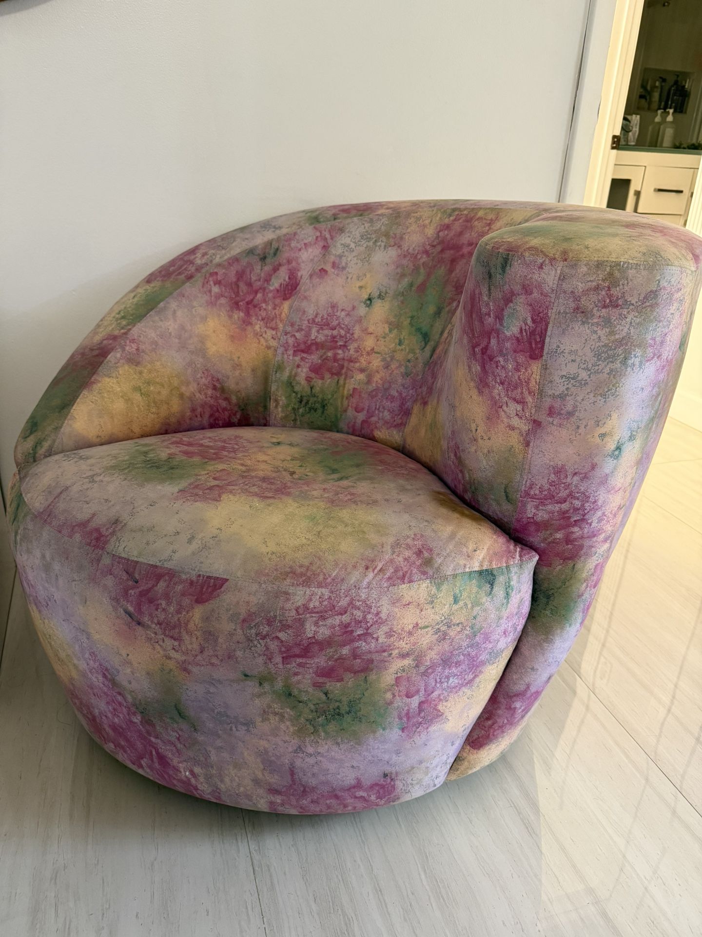 2 Swivel Accent Chairs 