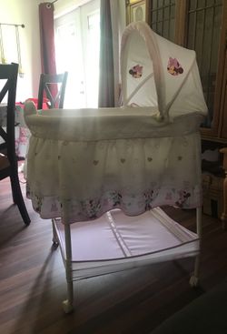 Baby Minnie Mouse Bassinet