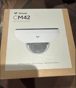 Verkada CM42 Indoor Mini Dome Camera CM42-256-HW