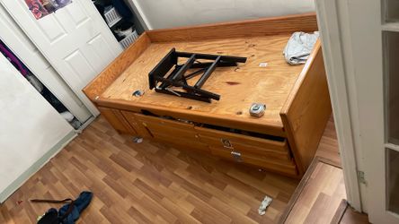 Wood Bed