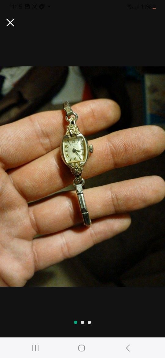 Vintage Bulova 23 White Gold Luxury Watch