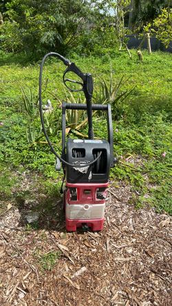 1800 PSI Electric Pressure Washer