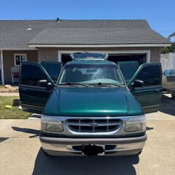1996 Ford Explorer