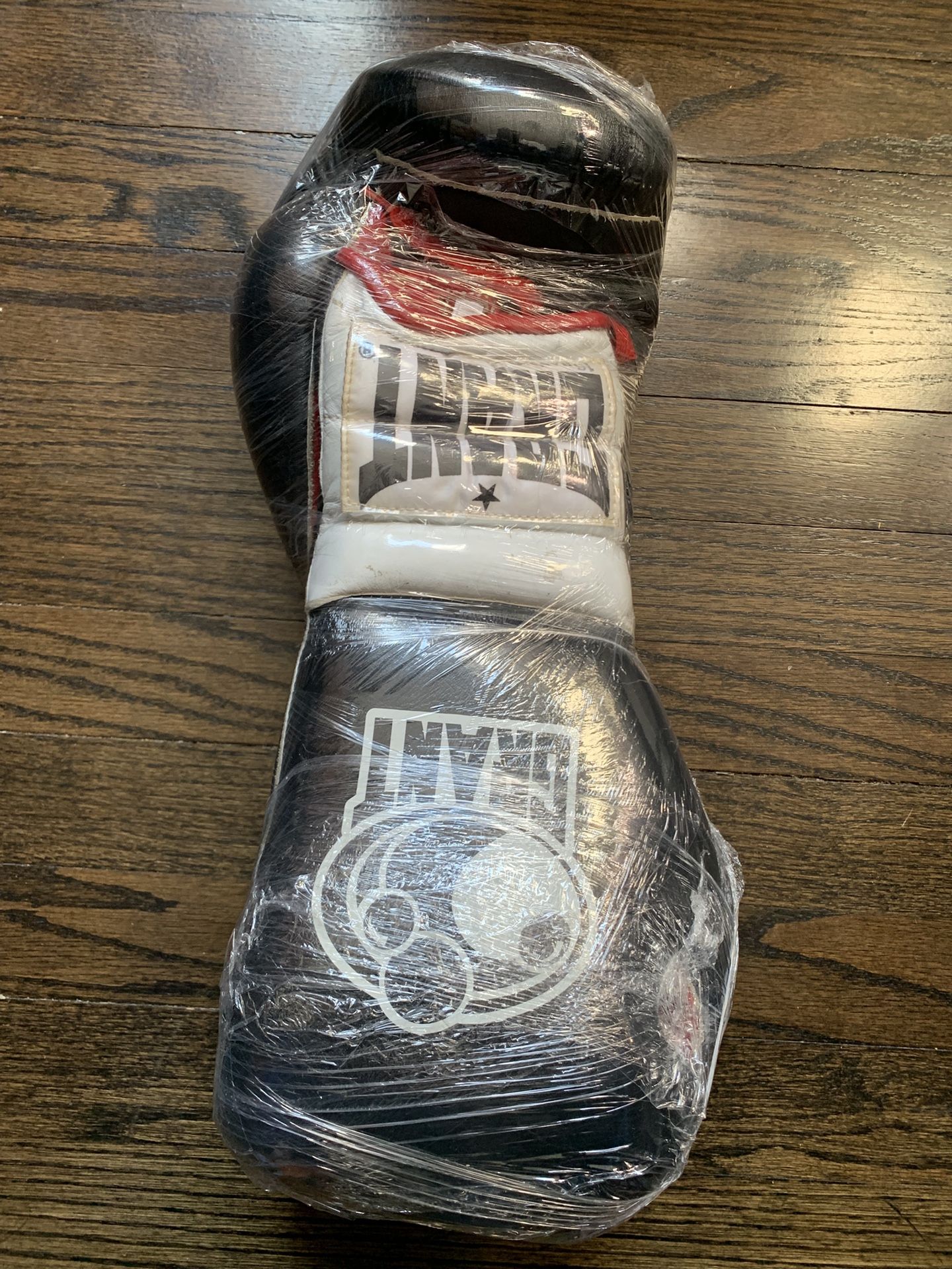 Grant 16oz Boxing Gloves 
