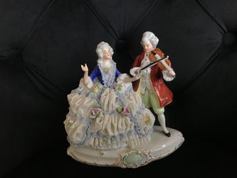 Porcelain Dresden Lace Figurine Group