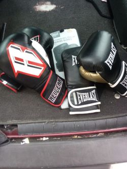 Boxing 🥊🥊 Gloves 