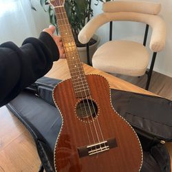 Baritone Ukelele