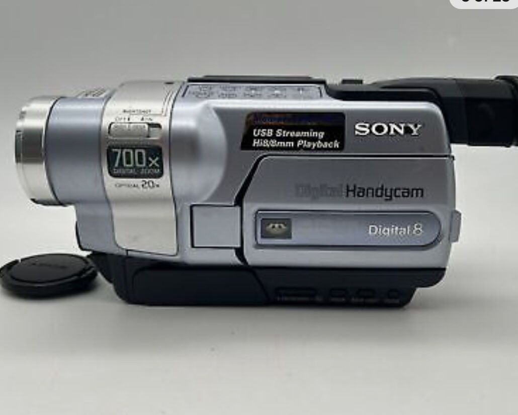 Sony Video Handycam Digital8 HI8 8mm DCR-TRV 350