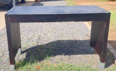 Free desk