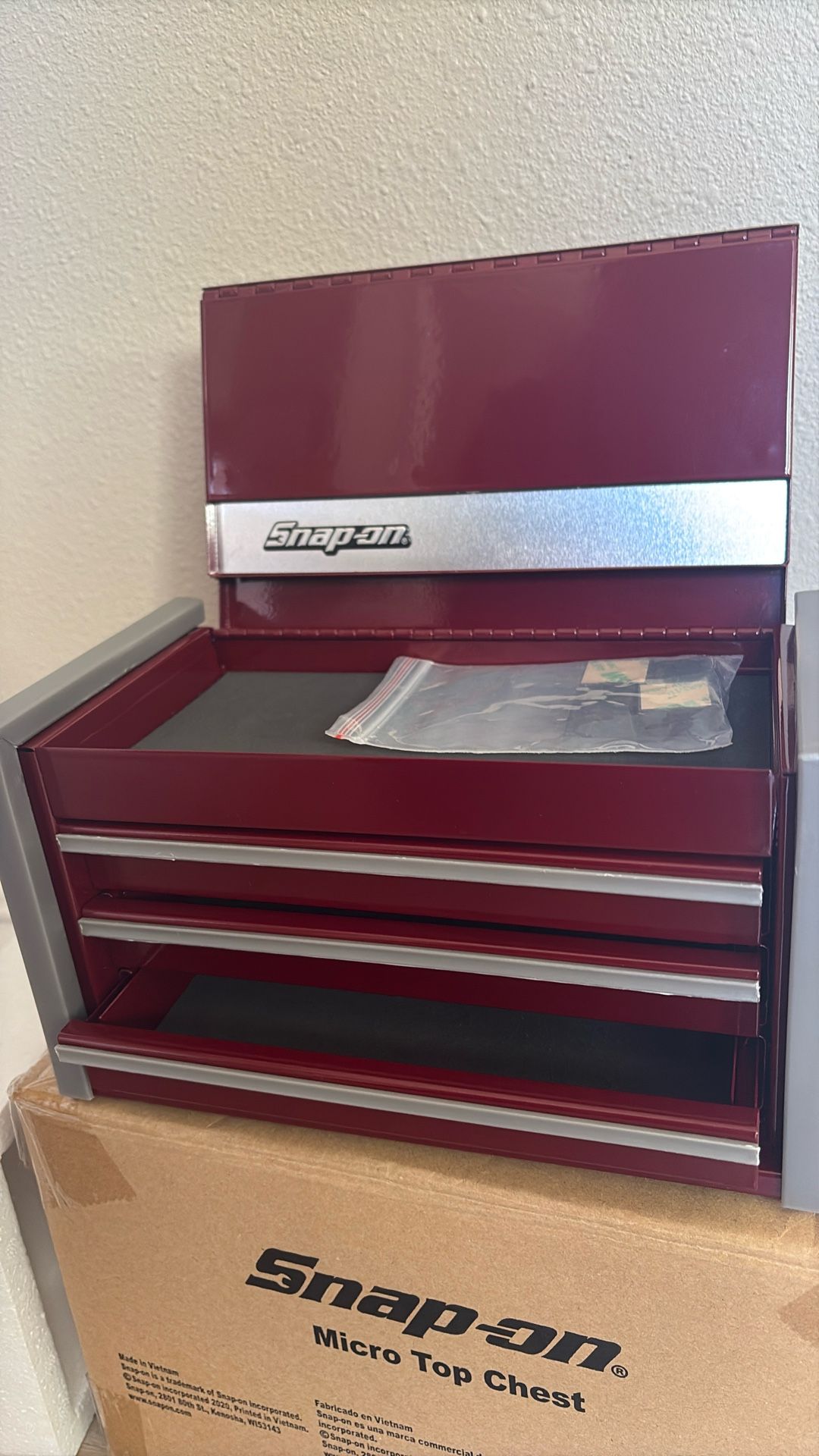 Cranberry Snap On Micro Top Chest New