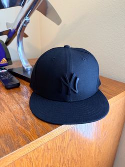New Era New York Yankees All-Black Fitted Cap