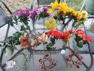 Various:artificial flowers and decor