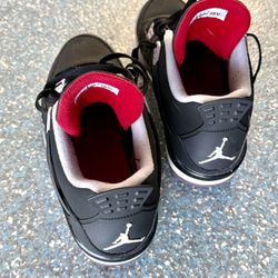 Jordan 4 Retro