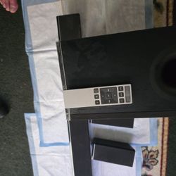 VIZIO Surround Sound-bar W Sub Woofer