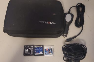 Nintendo 3DS XL Protective Case & R4 Card