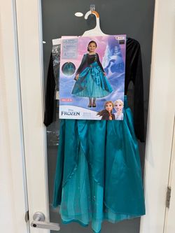 Ana Halloween costume