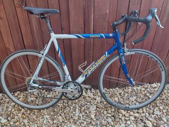 自転車 cannondale caad5 R600 CANNONDALE CAAD5 R600 BIKE SHIMANO 105 9 SPEED clinchers rim brake