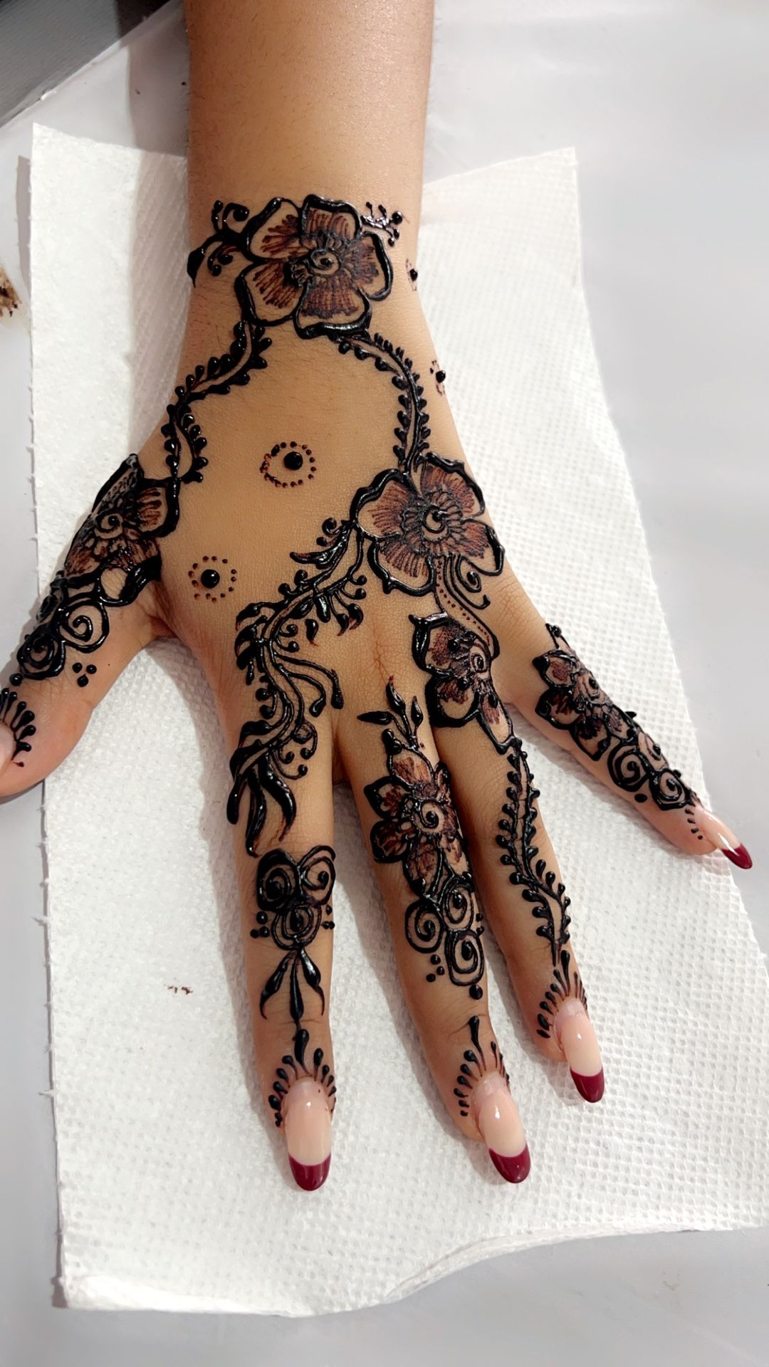 INFINITY HENNA BY AFSHEEN