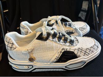 Karl Lagerfeld Paris Shoes CHARNA/J4 women’s 9M