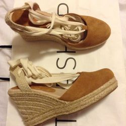 BNWT TOP SHOP Tan Leather Wedges