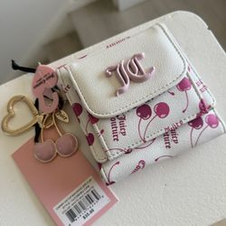 Juicy Couture Wallet 