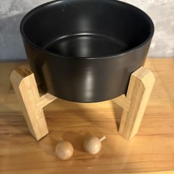 Elevated Ceramic Dog Bowl 