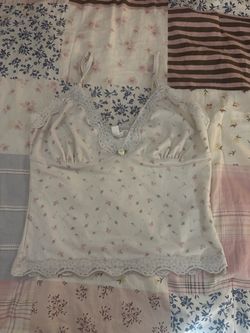 Floral Lace Trim Cami Top size medium woman’s