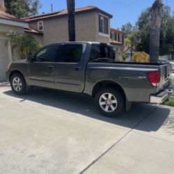 Nissan Titan
