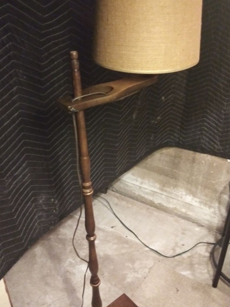 Rifle Holder Stand-up Lamp