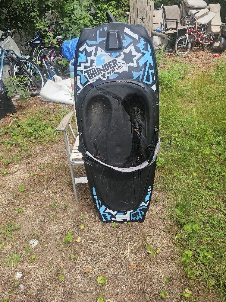 Prices Firm.... Thunder Wave Knee Surfboard