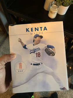 LA Dodger Kenta Maeda bobble head