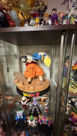 DRAGON BALL Z FIGURES/STATUES