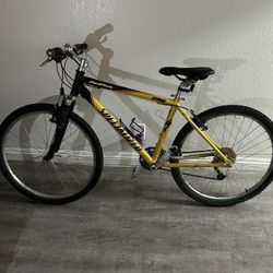 USED Specialized Hard Rock XS 13" Hardtail Mountain Bike Black/Yellow