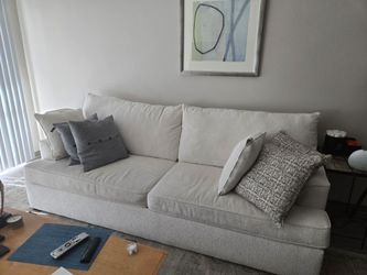 Reduced over 100$ ...Couch and ottoman must sell ASAP moving