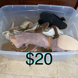 Big Bundle Of women Shoes $20 For All Different Sizes 
