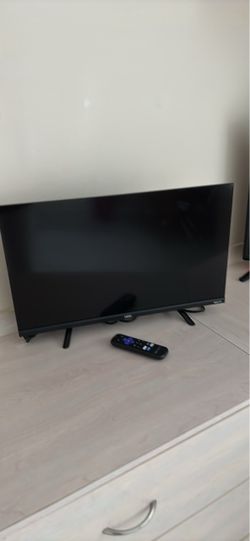 Flat Screen TV with Remote