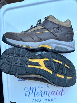 Hicking boots $25