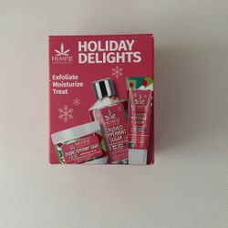 holiday exfoliate, moisture and treat gift