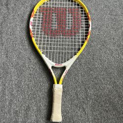 Wilson Serena tennis racket for toddlers , grip size 3½, yellow