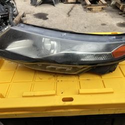 2012 Chevy Volt LH Side Headlight 