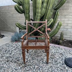 Vintage Hollywood Regency Aluminum Patio Chair – Faux Wood X-Back Garden Chair (Orphan)  ⸻  Description  Vintage Hollywood Regency style aluminum pati