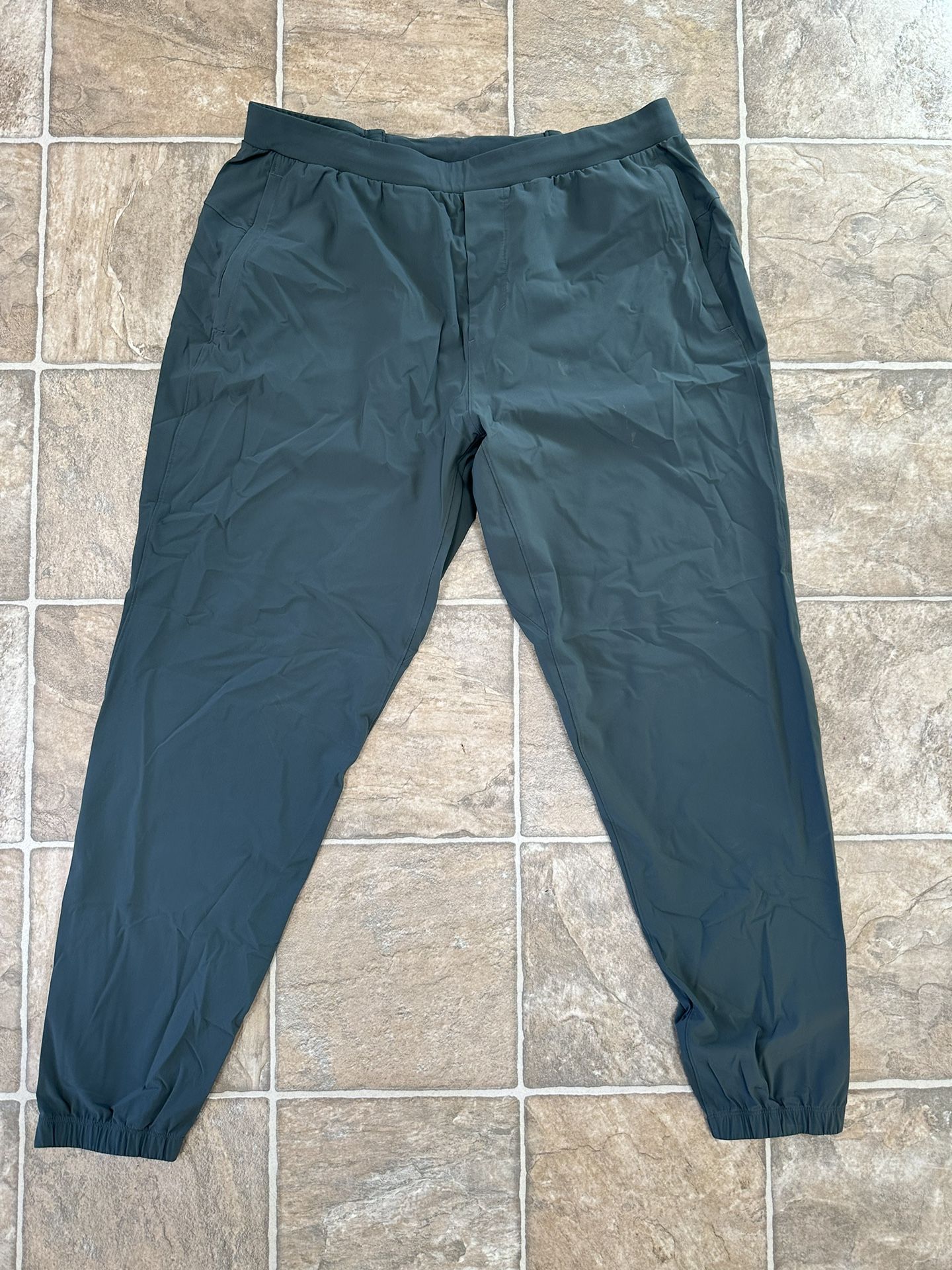Lululemon Surge Jogger Forest Green size XL - Main Image