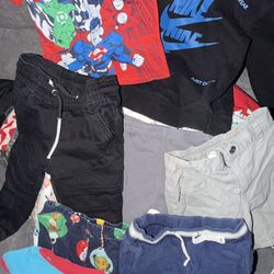 7 pcs Preowned boys size 24 months all in good condition located off lake mead and Simmons area asking $6
