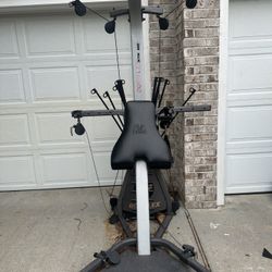 WORKOUT STATION