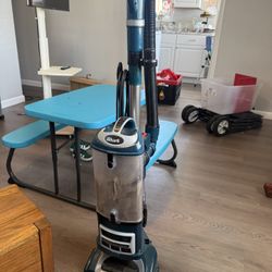 Vacuum Cleaner Shark